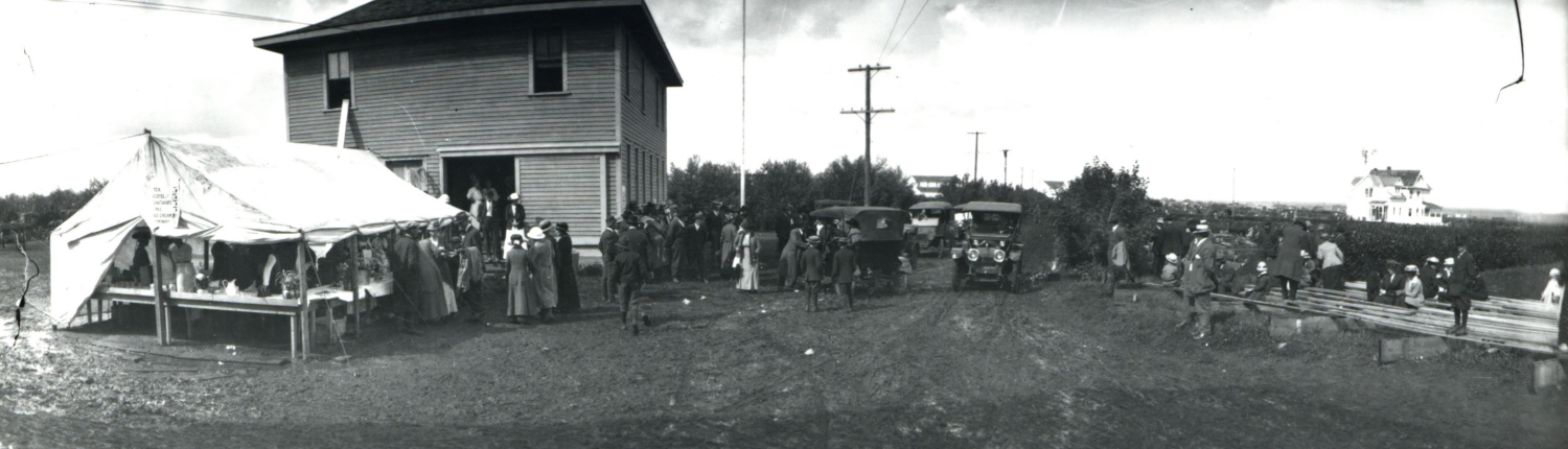 Field Day at the Research Station 1915